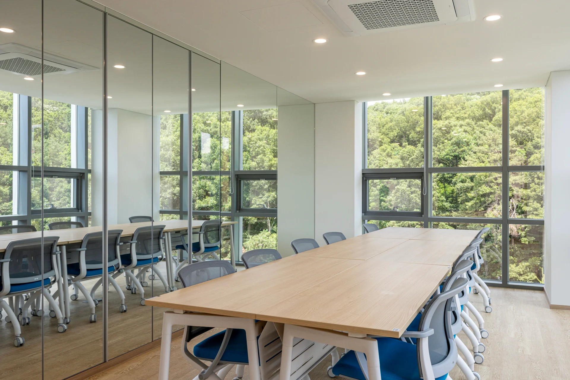 QTM 판교 신사옥 다목적실 내부