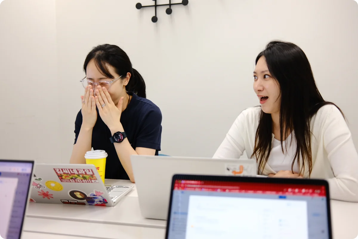 블룸에이아이와 인터뷰 중인 데스커 B2B 사업팀