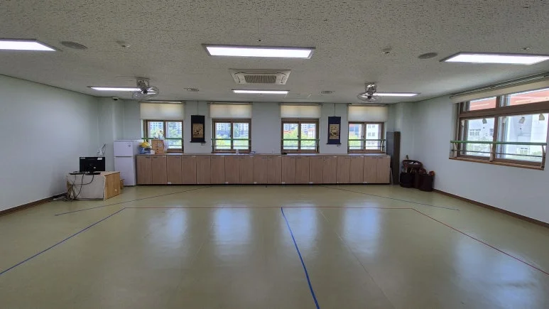 대구 대실유치원의 빈 교실 공간