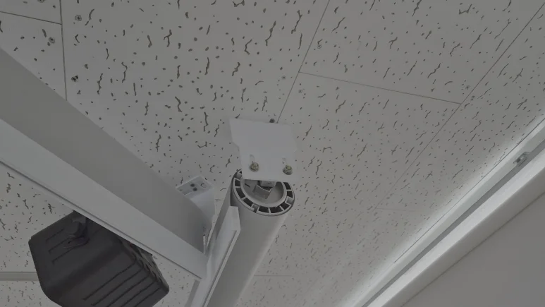 스크린의 각도를 계산하여 정밀하게 시공