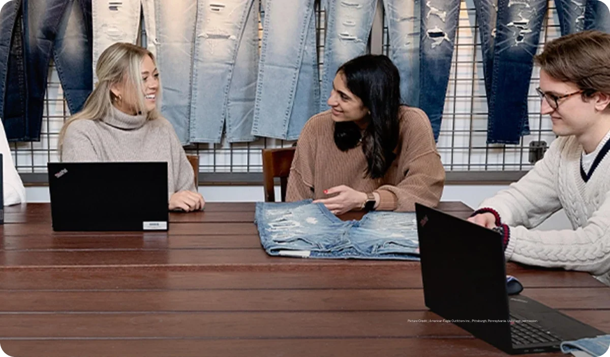 아메리칸 이글 아웃피터스의 지출 데이터 분석 회의 모습