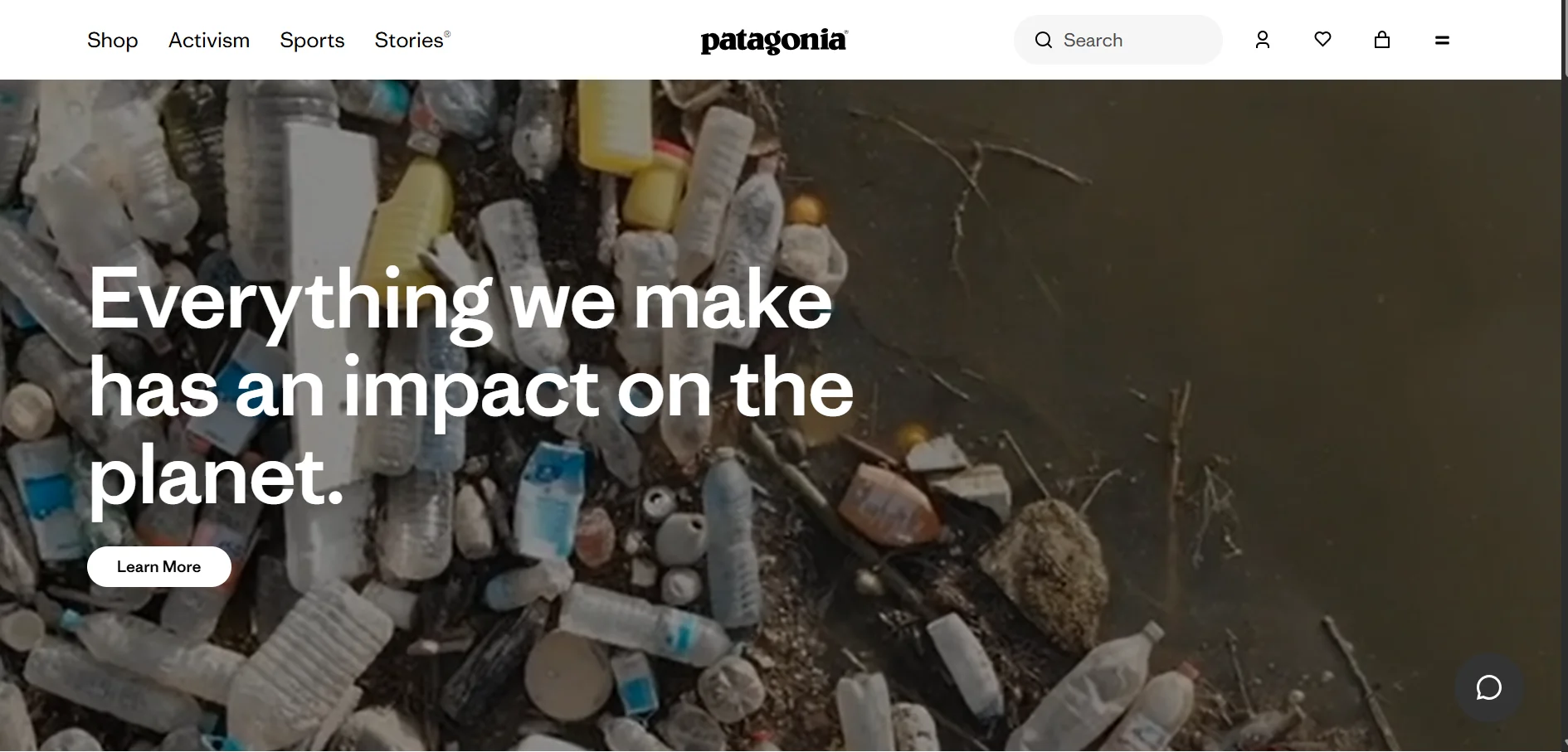 파타고니아 홈페이지로, Everything we make has an impact on the planet이라는 메시지를 보여줍니다.