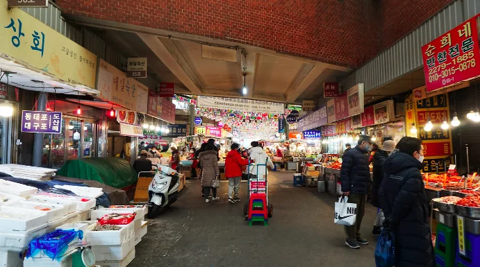 gwangjang-market-inside