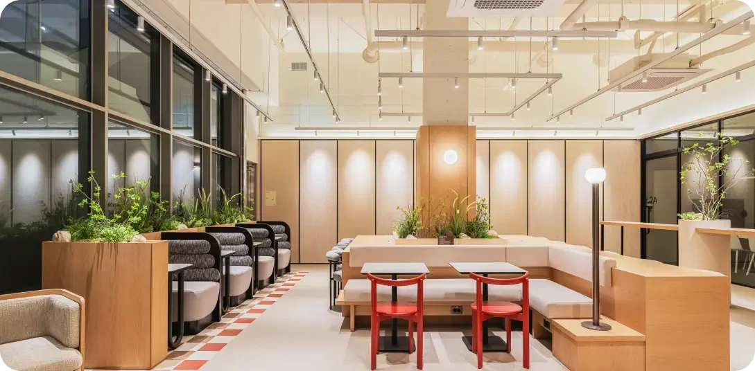 에어서플라이 도입을 추천한 패스트파이브의 공유오피스 라운지 전경