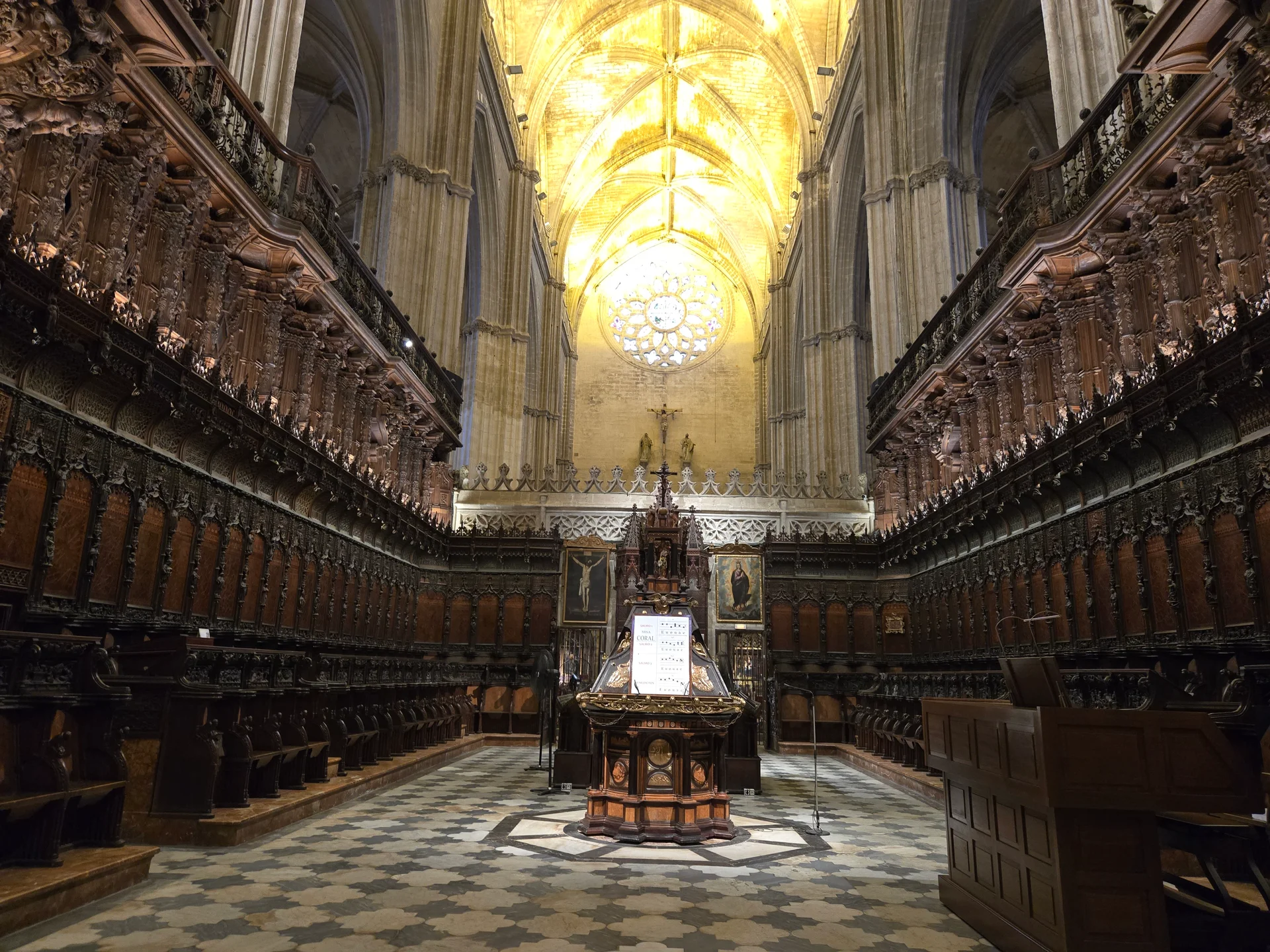 세비야 대성당 내부