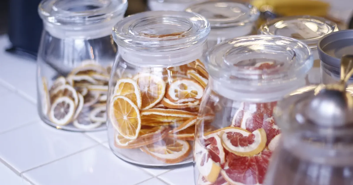 소비뇽 블랑 하이볼에 들어가는 레몬 슬라이스