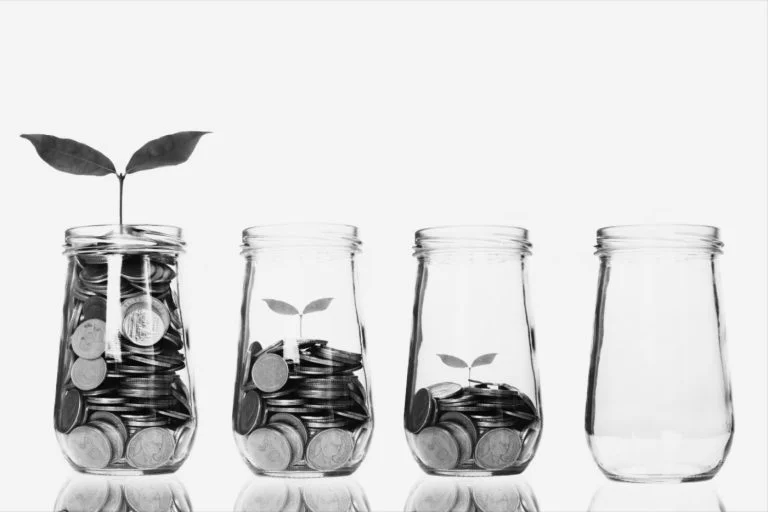 장기간 파트너쉽이 지속적으로 양질의 서비스를 보장하지 않는다.