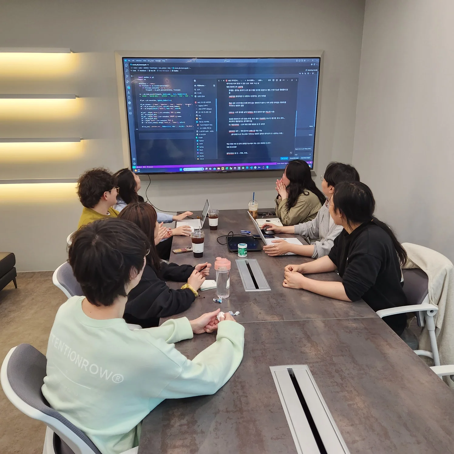 이젠아카데미-국비지원취업연계-내일배움카드-훈련장려금-국민취업지원제도연계-수료후취업지원-직무특강-면접컨설팅-이력서컨설팅프로그램-기업추천시스템-취업성공전략-취업사후관리-트렌드