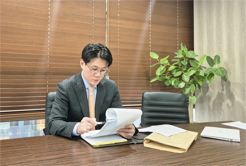 공무집행방해,공무집행방해벌금,공무집행방해죄,공무집행방해죄처벌,형사전문변호사,형사변호사,이경복변호사