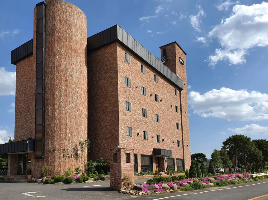 가평 호텔 자라 전경