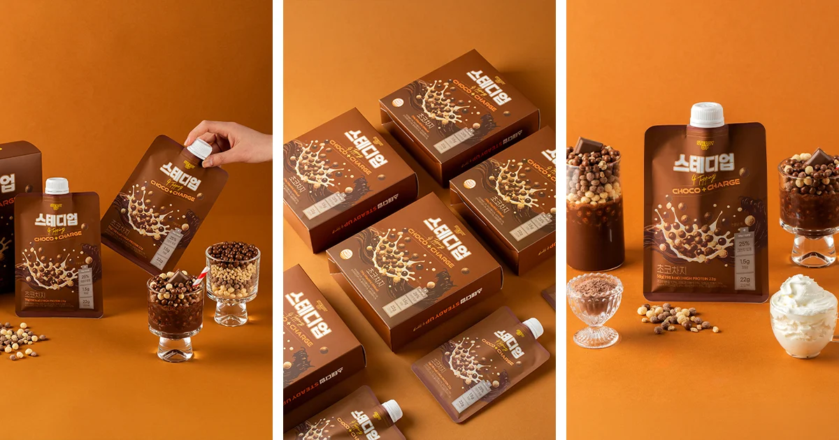 웰니스 브랜드 아워드림(OUR DREAM)의 고단백 쉐이크 제품 '초코차지(CHOCO CHARGE)' 연출 컷. 진한 초콜릿의 풍미와 영양 가득한 텍스처를 시각적으로 구현하였으며, 운동 전후나 일상 속 에너지가 필요한 순간에 어울리는 건강한 무드를 비티와이플러스만의 감각적인 스타일링으로 담아낸 이미지.