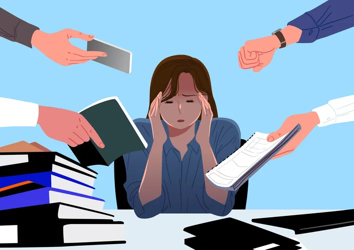 중견기업은 여러 시스템으로 업무 툴이 흩어져 불편함