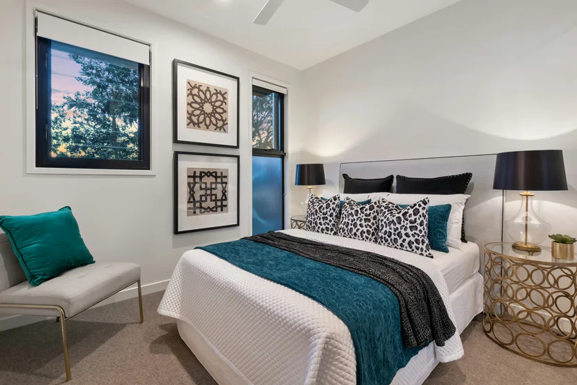 bedroom picture