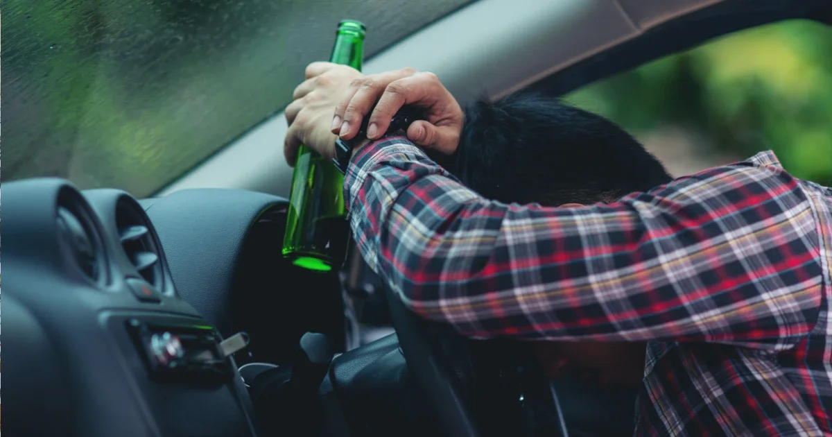 음주운전 하는 의뢰인의 이미지