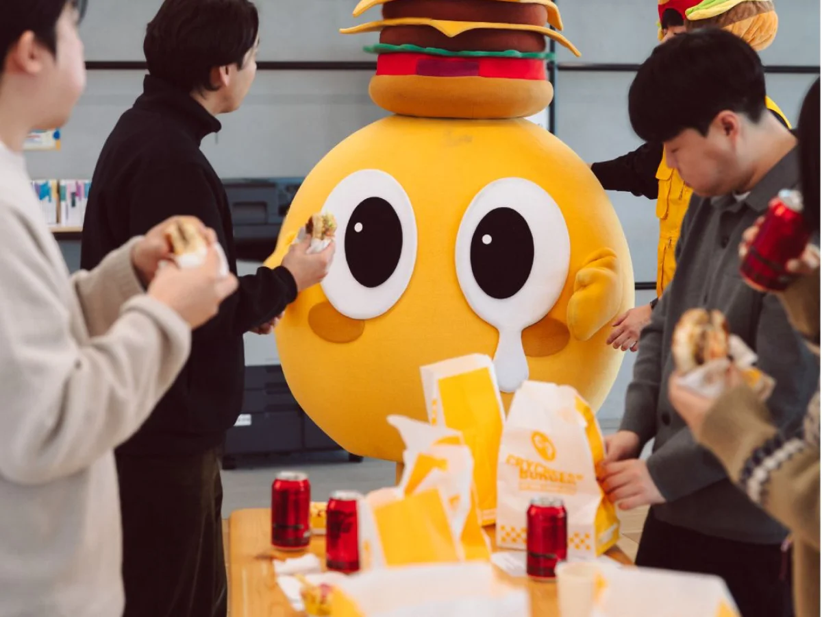  크라이치즈버거의 캐릭터 ‘엉엉이’