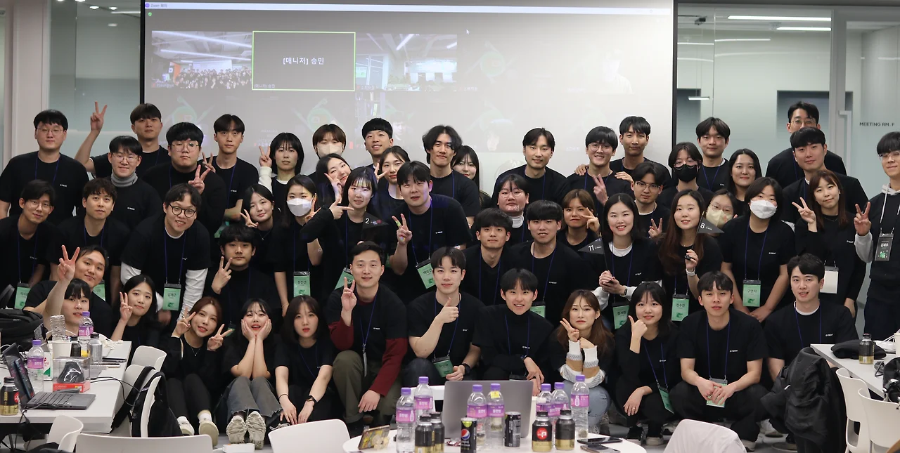 멋쟁이사자처럼 백엔드 부트캠프 수강생 단체사진