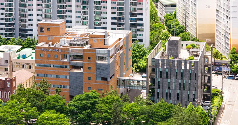 울산 웨일즈 프로 야구단 공식 협력병원 스포츠 손상 원스톱 진료 더프라우병원 본관 외부 전경