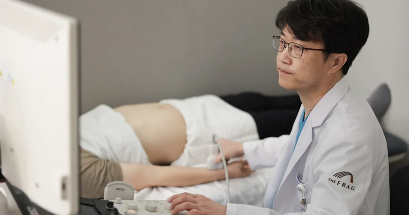 울산건강검진센터 정밀 영상 진단 더프라우병원 영상의학과 전문의 주상후 원장 복부 초음파 검사 진행