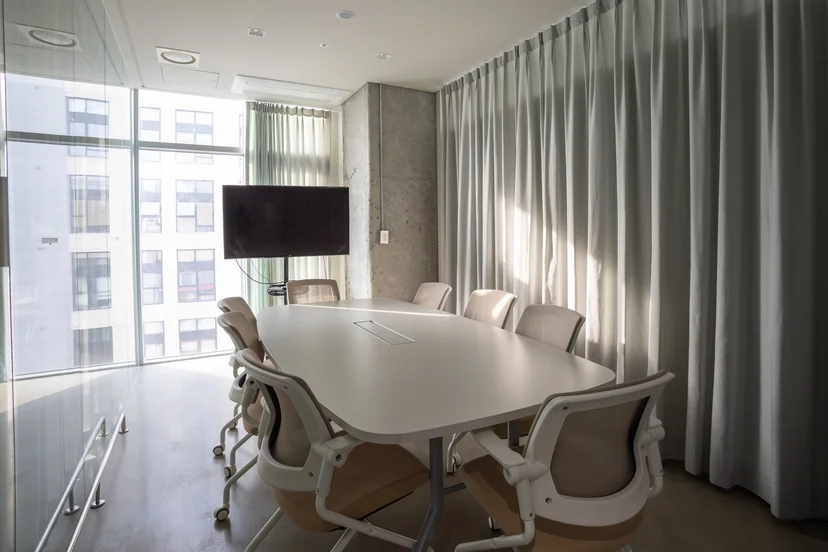  Alt: Mangrove Seoul coliving shared lounge — work-friendly common space for digital nomads.