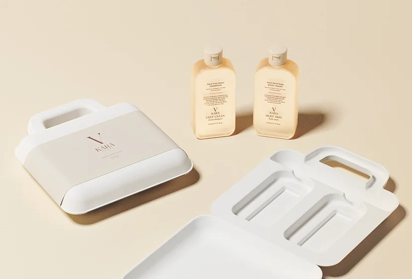 리스튜디오가 제작한 KARA V SHAMPOO & BODY WASH GIFT PACKAGE (카라오 샴푸 & 바디워시 선물세트)