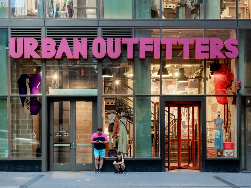 08_lifestyle_specialty_UrbanOutfitters_4x3