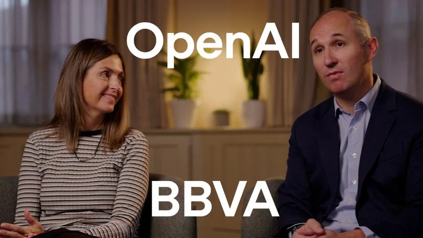 OpenAI와 BBVA 로고가 함께 표시된 두 사람의 인터뷰 장면