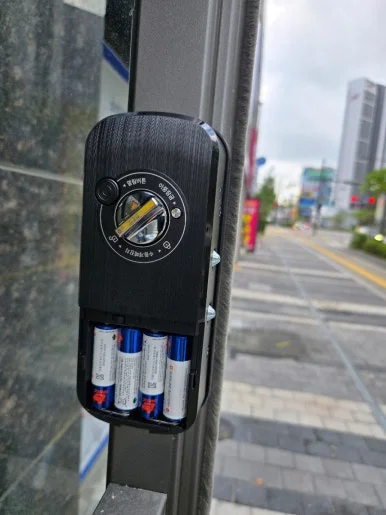 화정동 세이프도어 도어락 설치 완료 후 모습