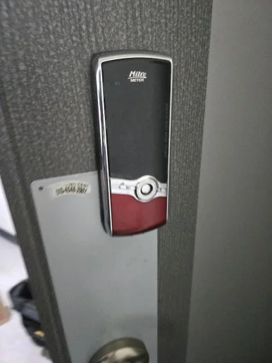 삼송동 유니코 T250 터치형 보조번호키 설치 현장 사진 3