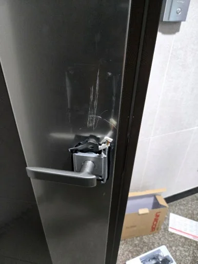 덕양구 철문 번호키 고장, 유니코 TM3200N 교체 현장 사진 5
