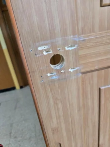 가좌동 미닫이문 번호키 고장, 에버넷 LH310H 교체 현장 사진 10