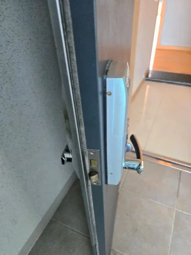 탄현동 철문 밀레 M7200 푸시풀 번호키 설치 과정 현장 사진 4
