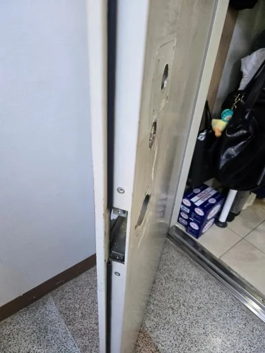 풍동 열쇠, 철문용 8600FS 지문·카드 도어락 설치 현장 사진 7