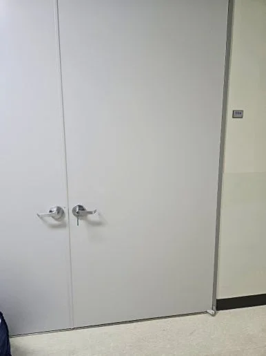 화정동 열쇠, 문 손상 줄인 현관 번호키 설치 현장 사진 3