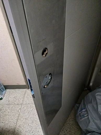고촌 열쇠, 디지털도어락 고장 후 터치형 번호키 교체 현장 사진 10