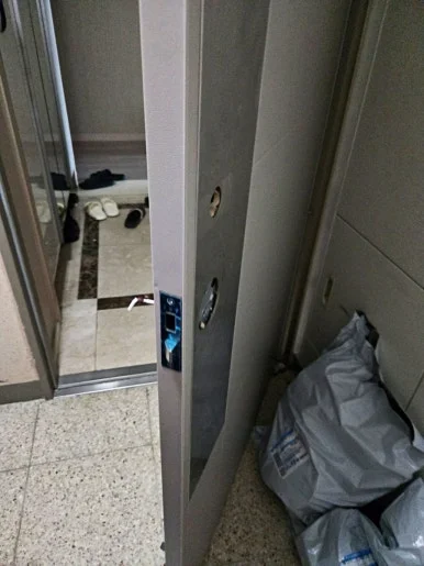 고촌 열쇠, 디지털도어락 고장 후 터치형 번호키 교체 현장 사진 9