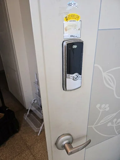 일산서구 열쇠, 터치·카드형 유니코 T250 번호키 교체 현장 사진 5