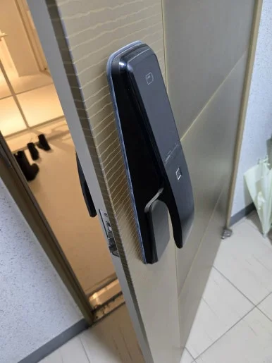 내곡동 열쇠, 대장동 지문인식 현관 도어락 설치 현장 사진 2
