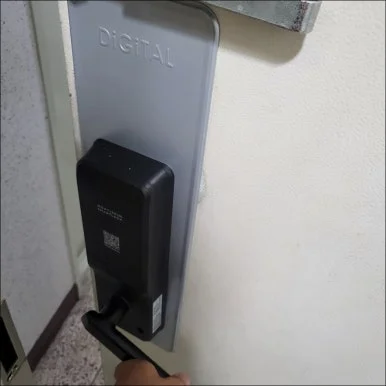 고양 중산동 도어락 실내측 본체 설치
