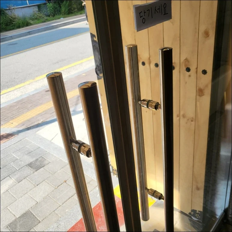 김포 풍무동 작업 전 출입문 모습