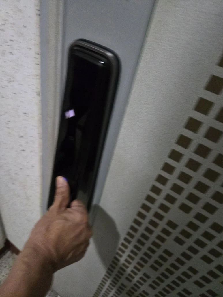 새 도어락 설치