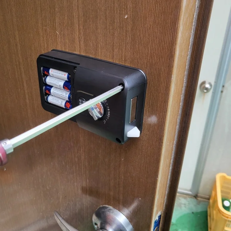 풍무동 도어락 설치 후 잠금과 비밀번호 작동 점검 현장 사진 8