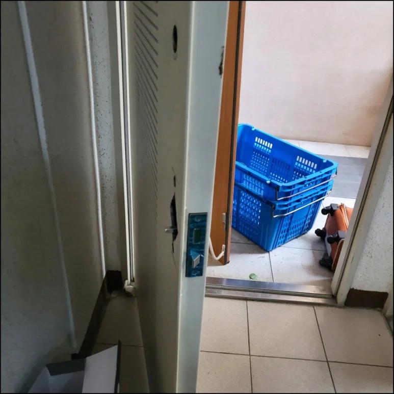 일산 도어락 고장 교체, 번호키 작동 불량과 현관문 점검 현장 사진 7