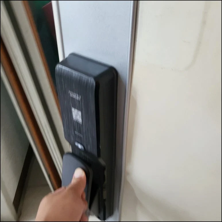 일산 도어락 고장 교체, 번호키 작동 불량과 현관문 점검 현장 사진 9