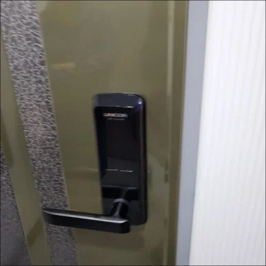장기동 현관문 잠금쇠 정렬