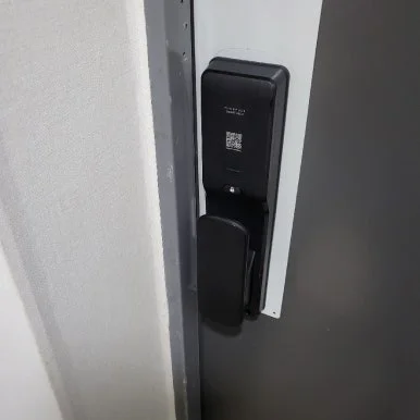 새 도어락 설치 현장