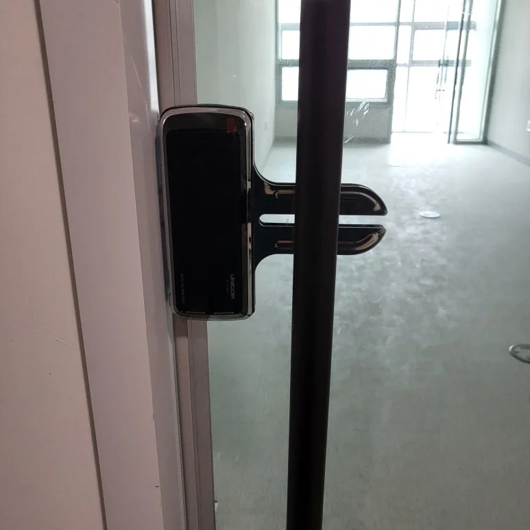 김포 풍무동 열쇠 네일샵 유리문 번호키 설치, 상가 터치 도어락 잠금쇠 정렬
