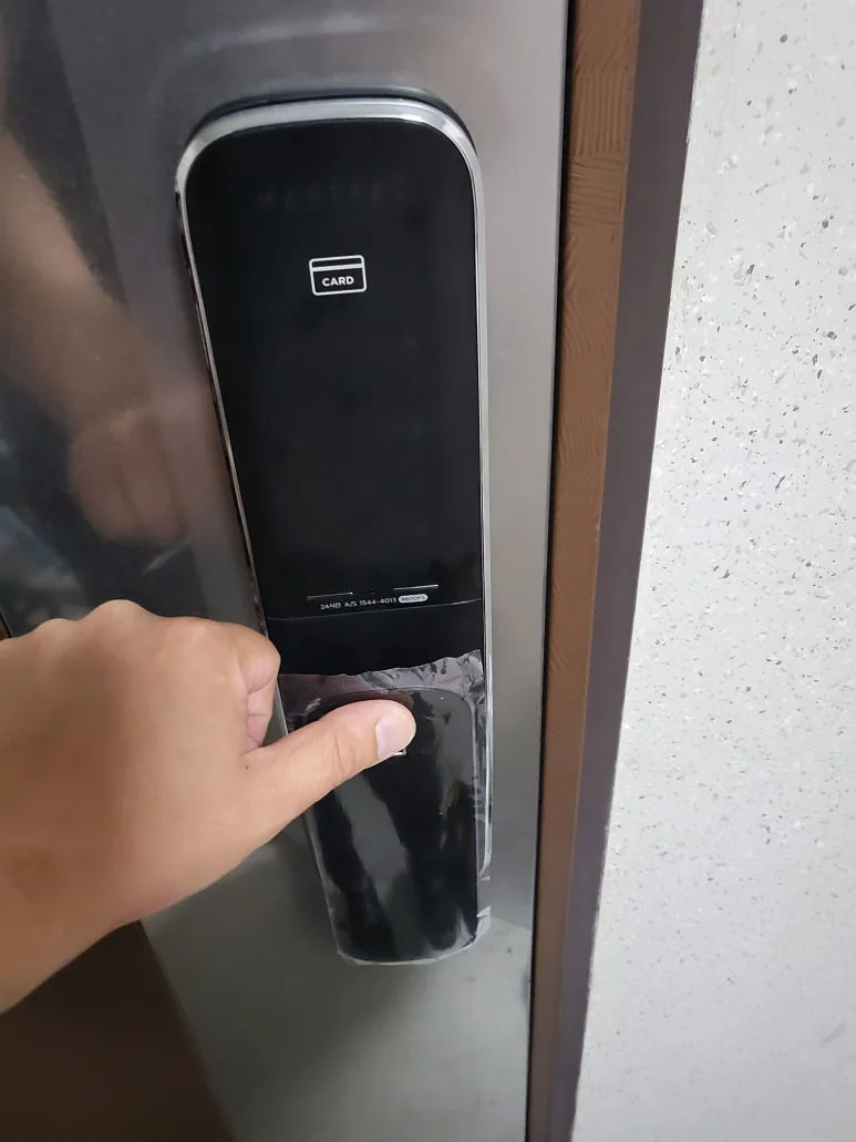 고양 행신동 열쇠 번호키 고장, 마스터즈 8600FS 지문인식 교체 설치 완료 및 작동 확인
