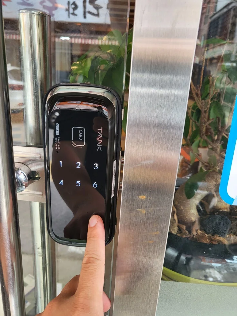 주교동 식당 탱크프라자 GT311 도어락 제품