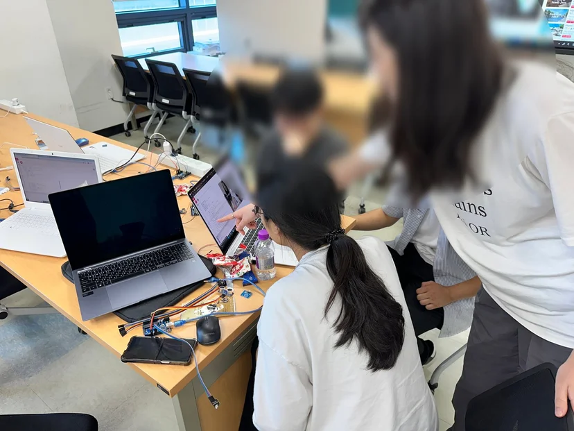 부경대학교 스마트모빌리티공학과 AI 프로젝트 특강 현장 사진 4
