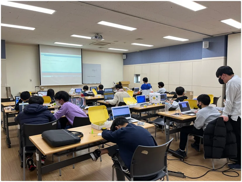 서울시립청소년센터 SW융합 자율주행 메이커 현장 사진 6